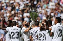 开云体育平台APP-包含获胜球队举行胜利巡游，市民纷纷前来观摩的词条