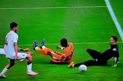 开云APP-足球比赛中将有一场精彩对抗