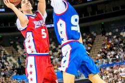 开云体育中国-全球篮球爱好者为球队取得连胜欢呼雀跃