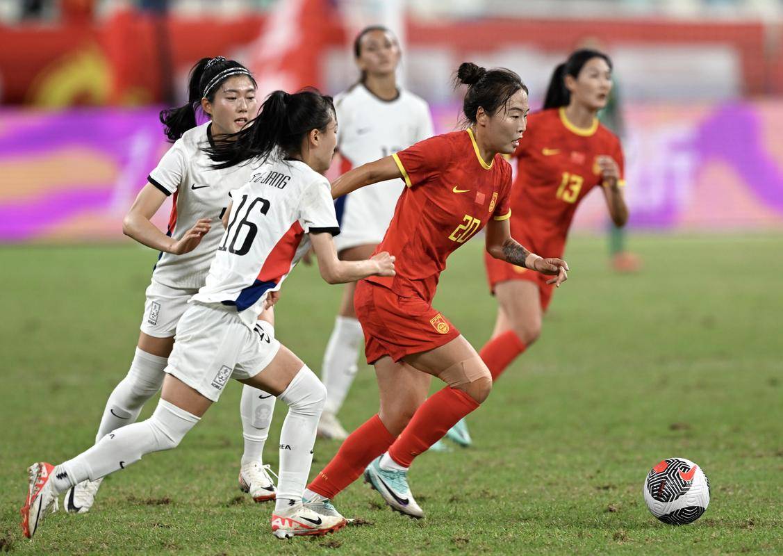 中国女足战胜韩国，晋级半决赛
