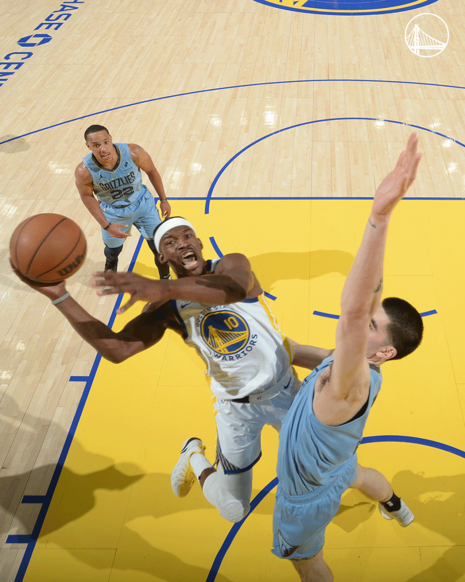 奋勇拼搏赛场,勇士们展现精湛技艺! 奋勇拼搏赛场,勇士们展现精湛技艺!